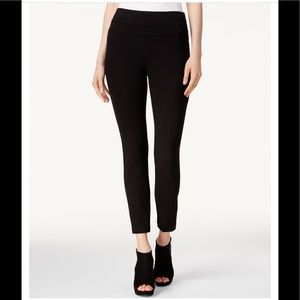 Black Bar III Pull On Ponte Leggings - Medium